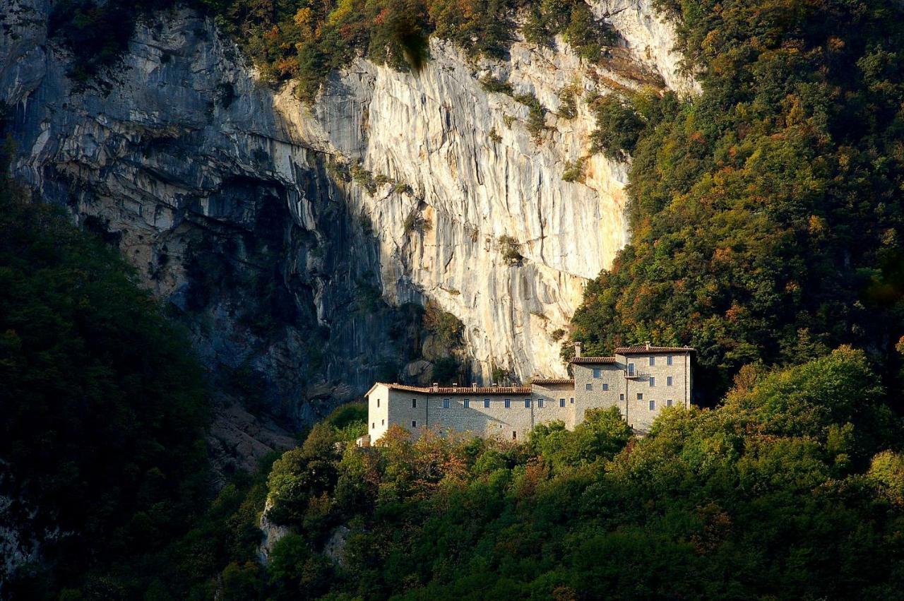 Il Capuccio Guest House San Lorenzo in Campo Exterior foto